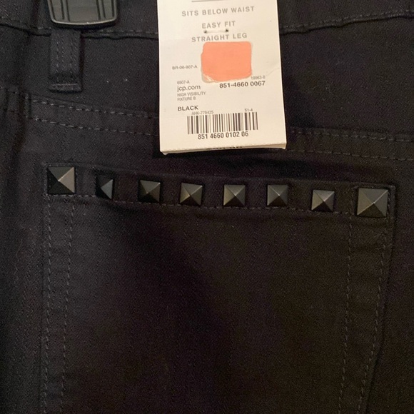 Jeans - Picture 8 of 11